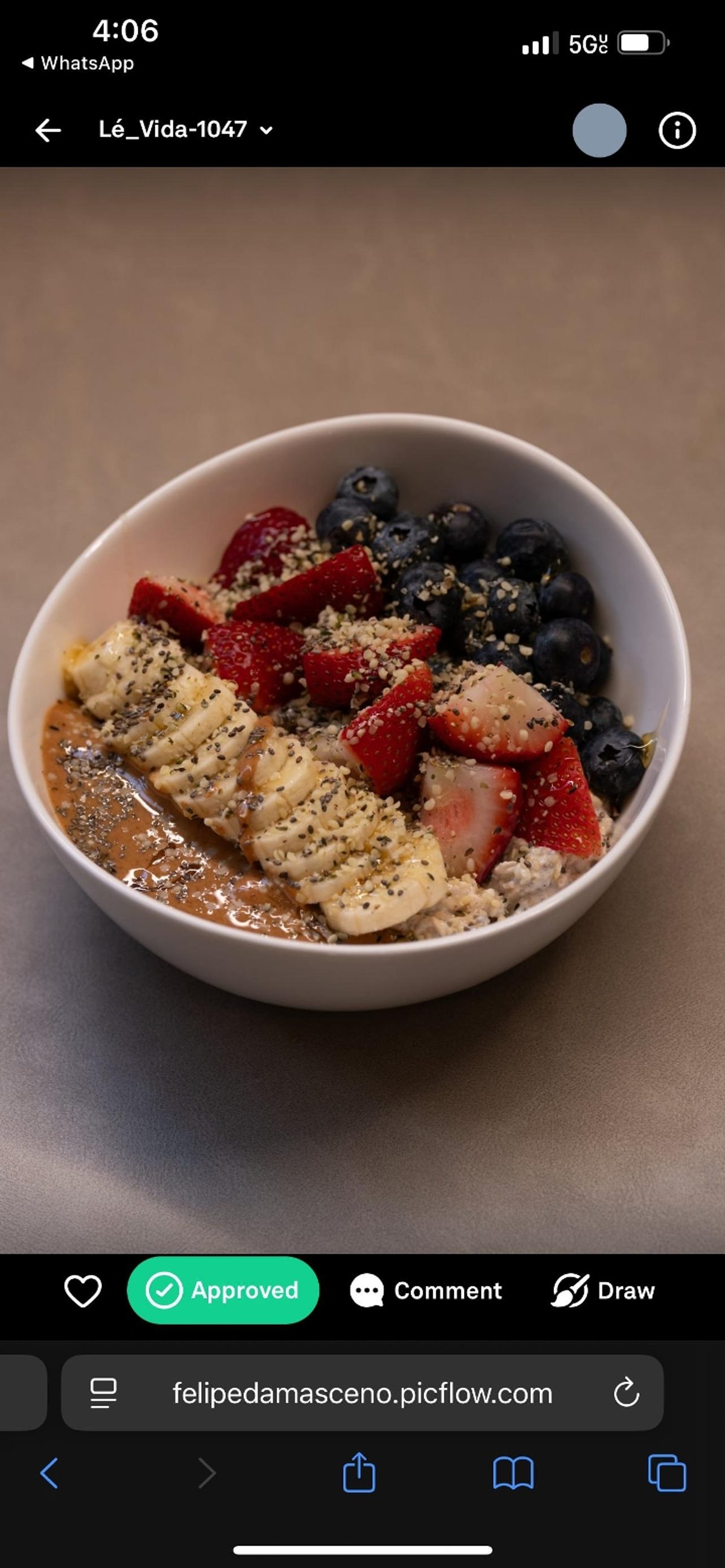 Banana Greek Yogurt Bowl